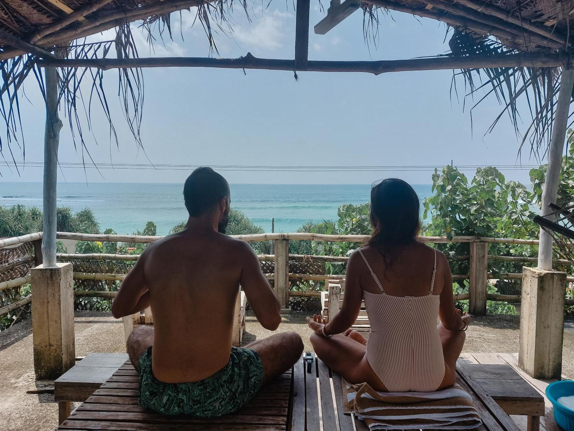 アハンガマ Gaia Ocean Surf Yogaホステル エクステリア 写真