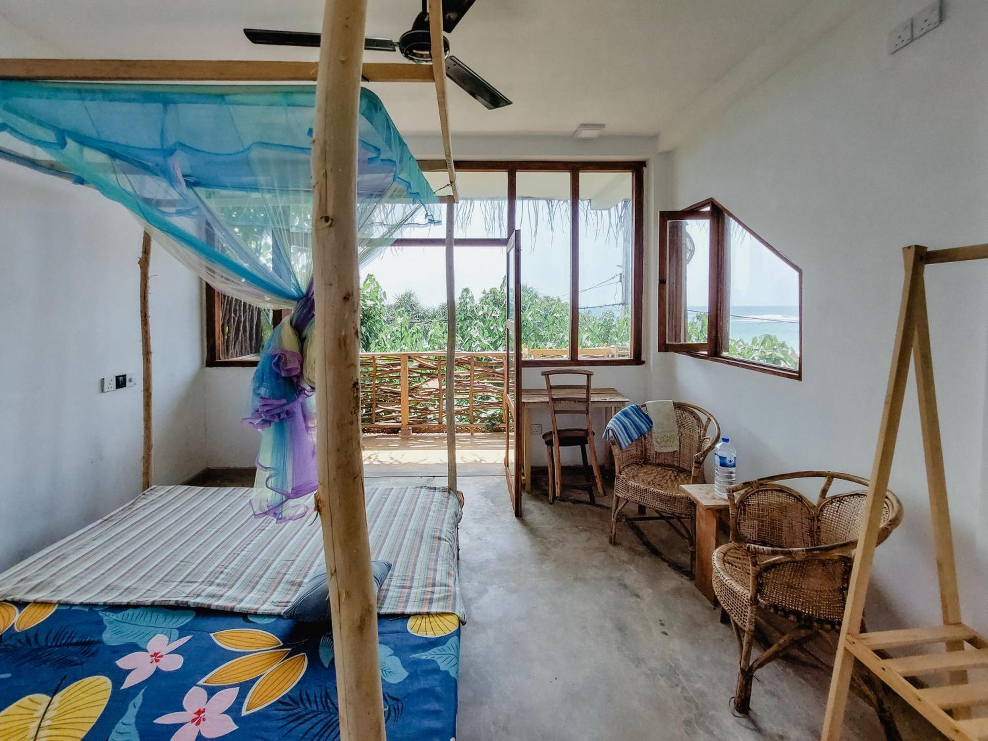アハンガマ Gaia Ocean Surf Yogaホステル エクステリア 写真