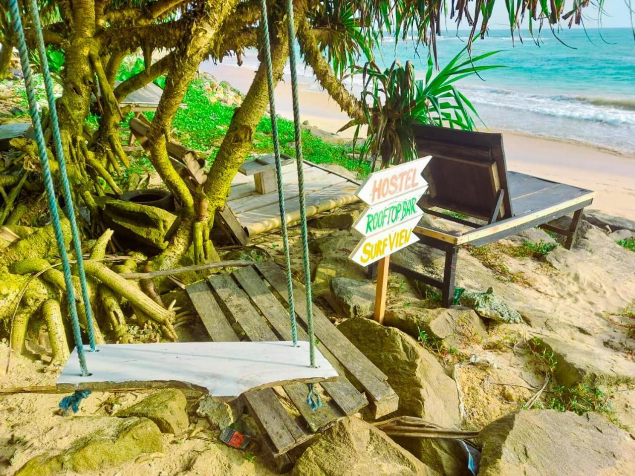 アハンガマ Gaia Ocean Surf Yogaホステル エクステリア 写真